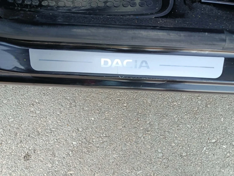 Dacia Sandero, снимка 11 - Автомобили и джипове - 52974635