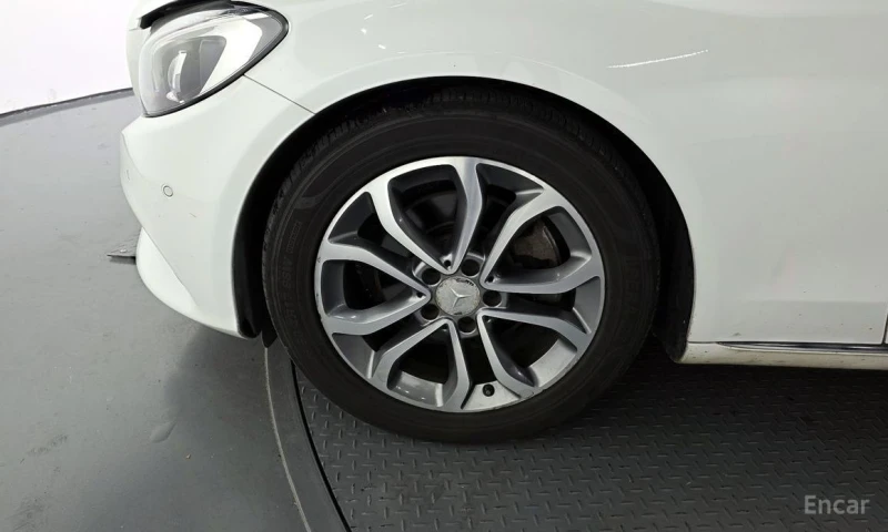 Mercedes-Benz C 220, снимка 5 - Автомобили и джипове - 53192019