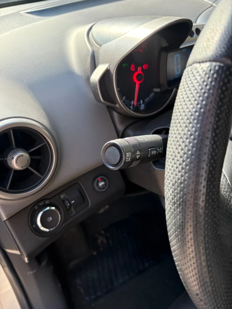 Chevrolet Aveo 1.2 бензин-газ, снимка 13 - Автомобили и джипове - 53514399