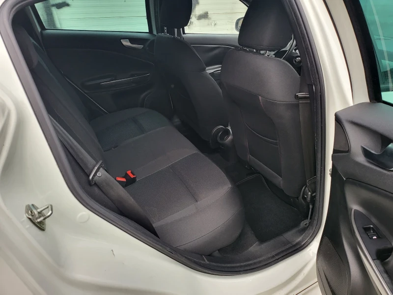 Alfa Romeo Giulietta 1.4 16v GPL Veloce, снимка 9 - Автомобили и джипове - 53530151