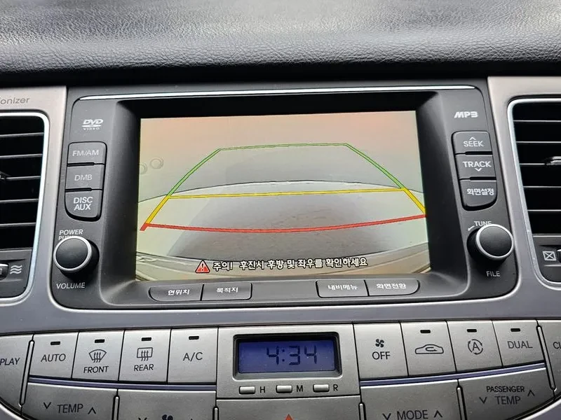 Hyundai Genesis 3.3, снимка 15 - Автомобили и джипове - 54615928