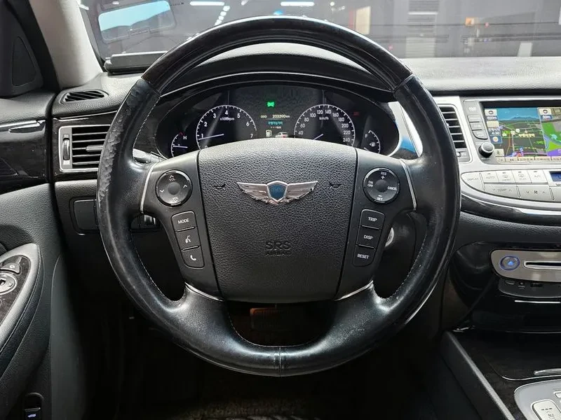 Hyundai Genesis 3.3, снимка 13 - Автомобили и джипове - 54615928