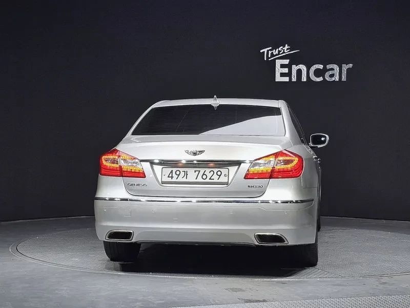 Hyundai Genesis 3.3, снимка 4 - Автомобили и джипове - 54615928
