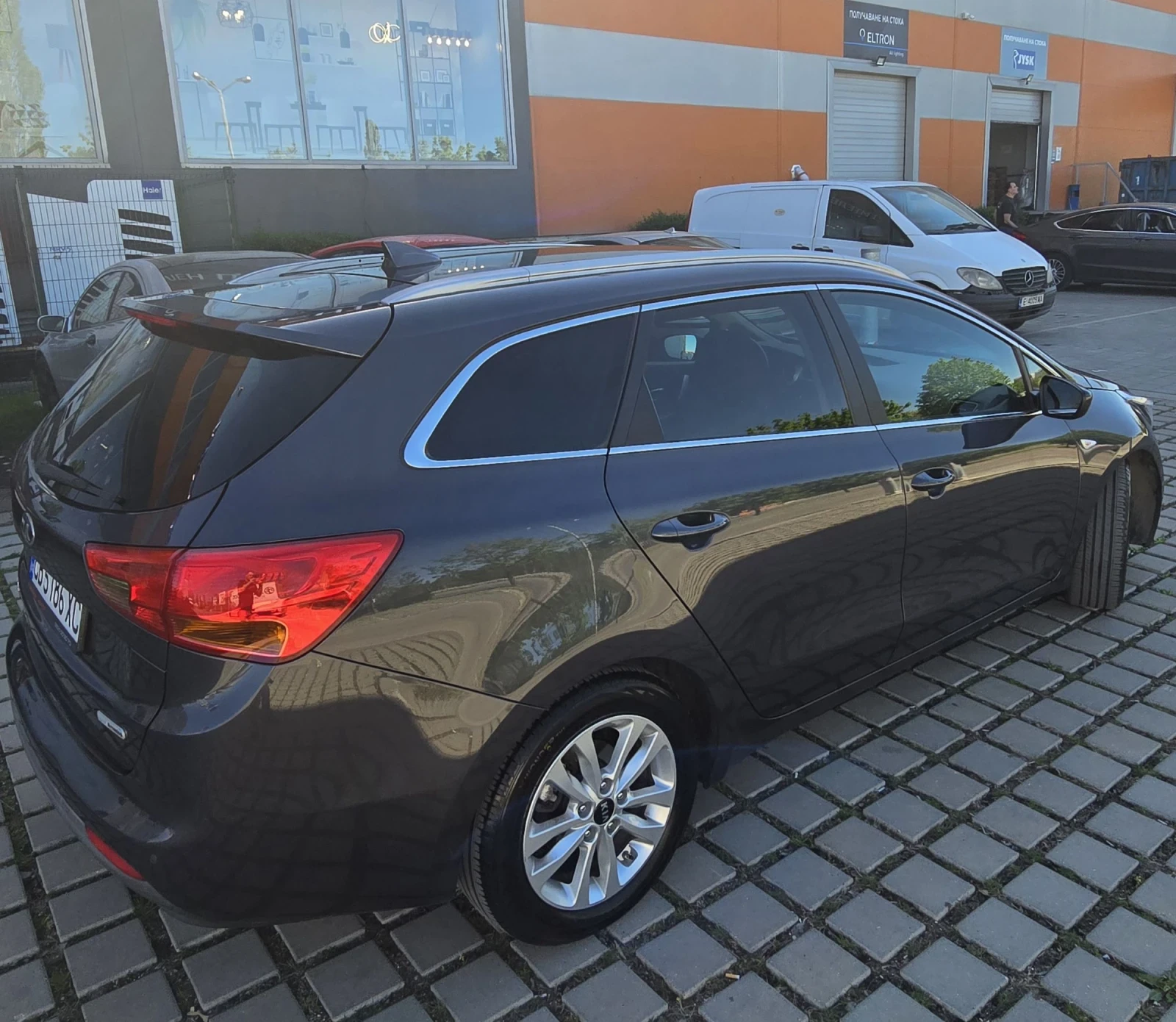 Kia Ceed 1, 6 бензин, 135кс, навигация - изображение 4