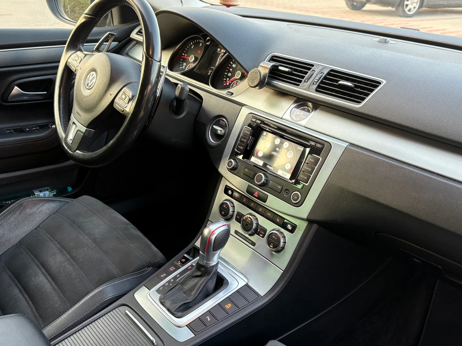 VW Passat CC - изображение 6