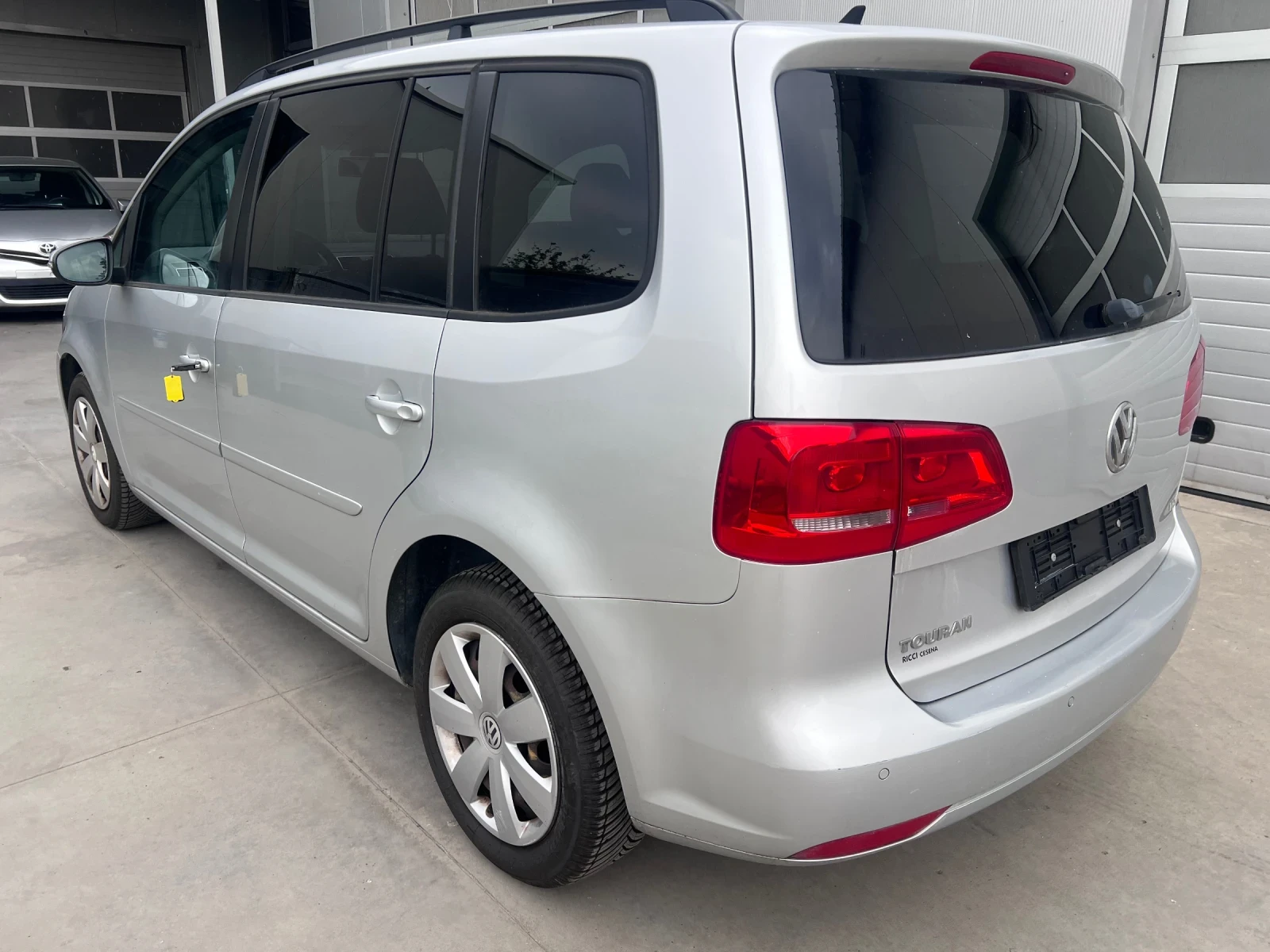 VW Touran 1.6 TDI - изображение 6