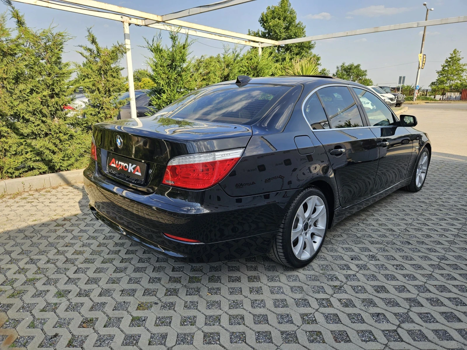 BMW 525 3.0i-218kc= FACELIFT= АВТОМАТ= INDIVIDUAL= XDRIVE  - изображение 3