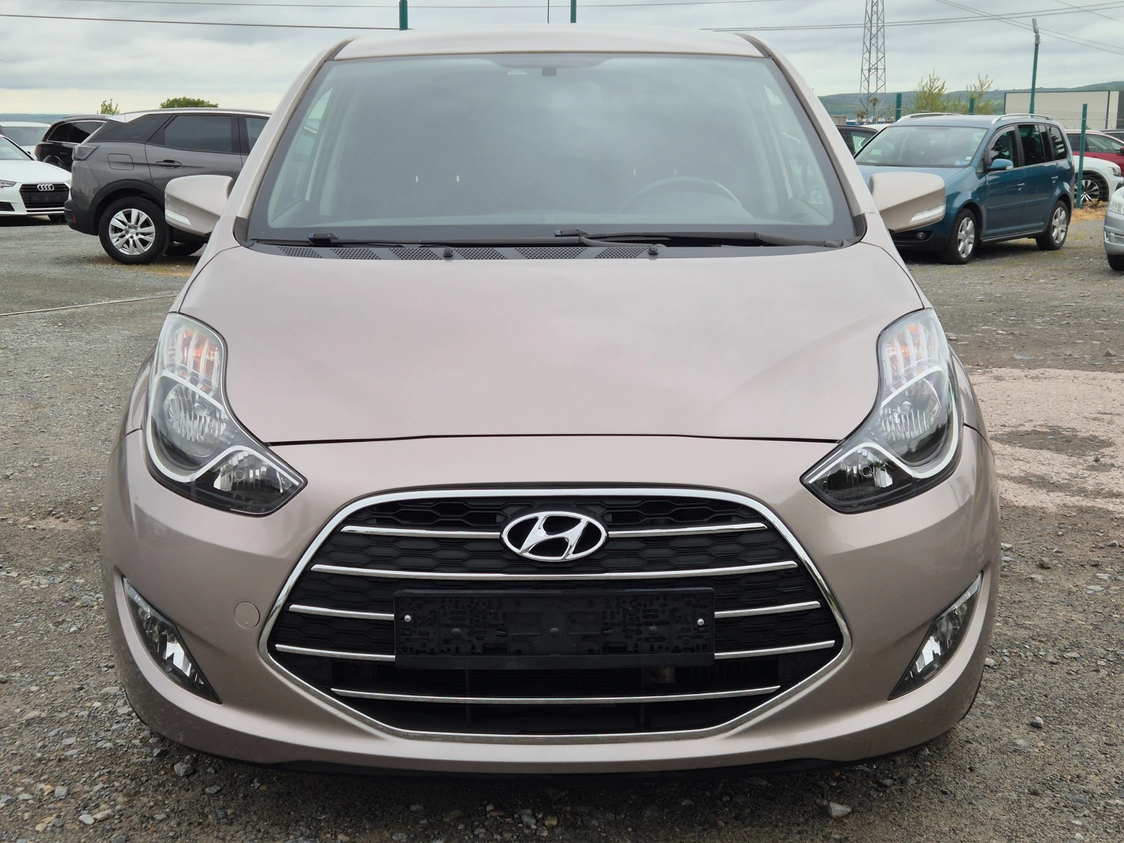 Hyundai Ix20 1.6 D EURO 6B , снимка 8 - Автомобили и джипове - 52693459
