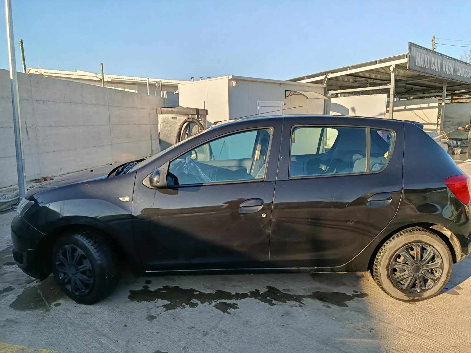 Dacia Sandero  - изображение 3