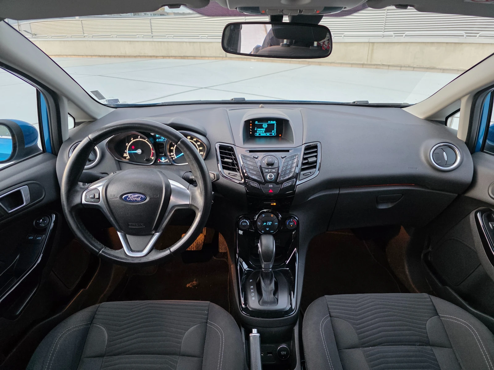 Ford Fiesta 1.0 EcoBoost, снимка 12 - Автомобили и джипове - 53770788