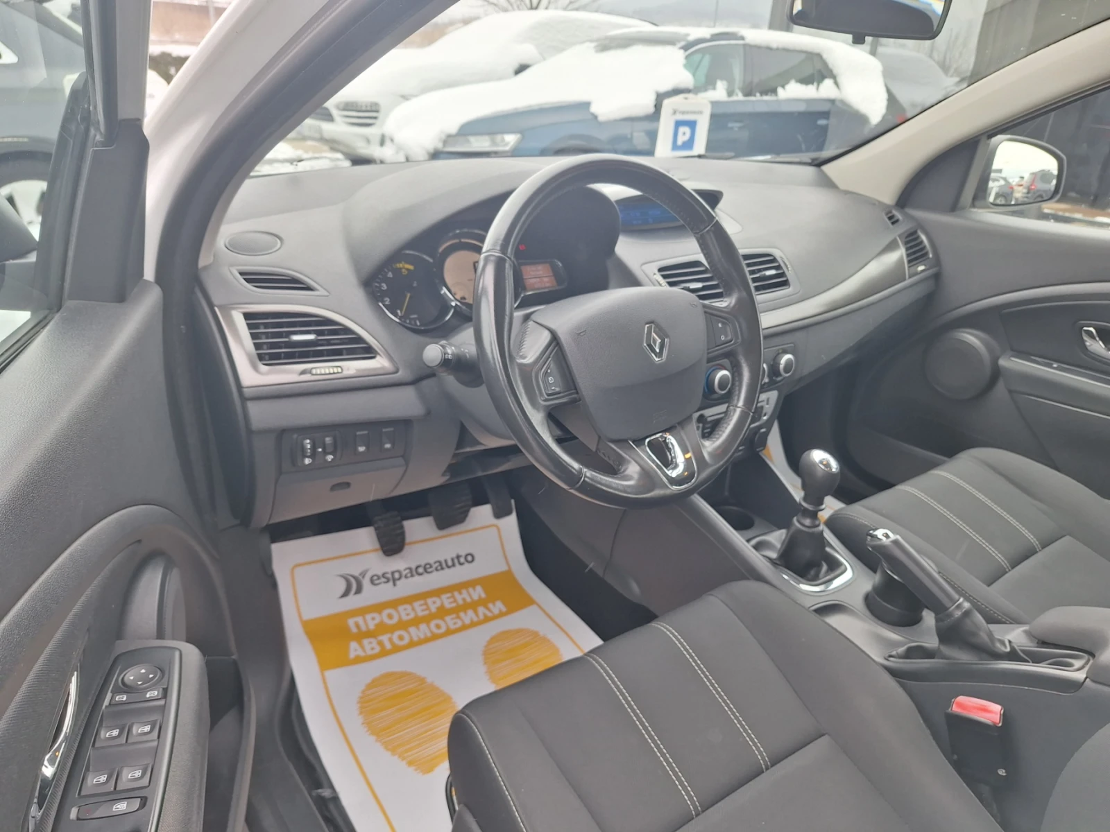 Renault Megane III 1.5dCi 110�.�. | Mobile.bg � ����������� 11