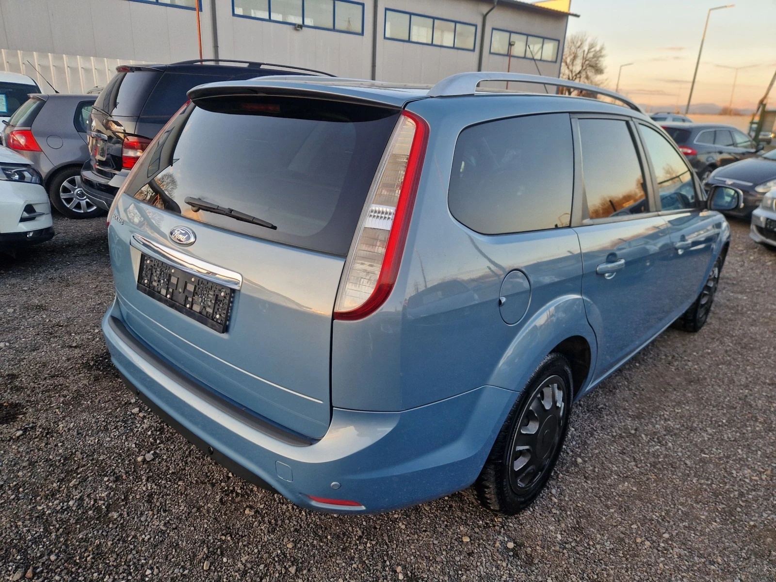 Ford Focus 2.0i 16v 145HP.LPG ITALIA - изображение 4