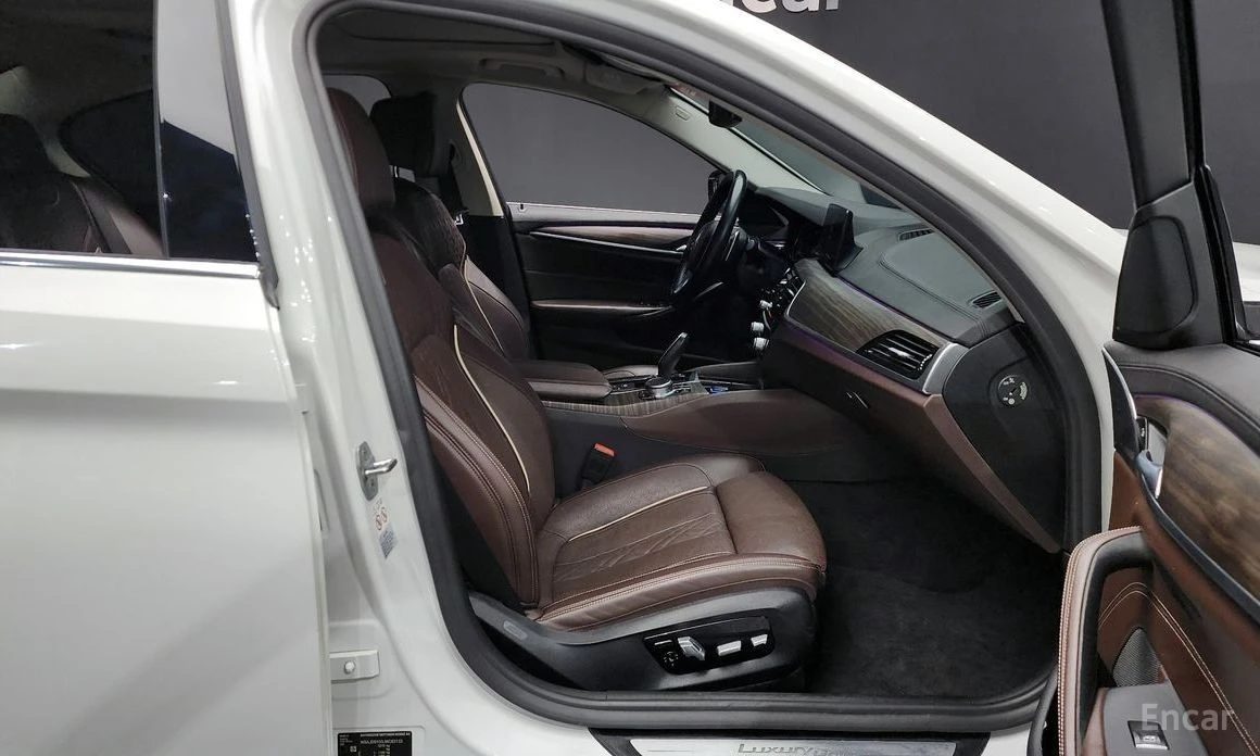 BMW 530, снимка 11 - Автомобили и джипове - 53951745