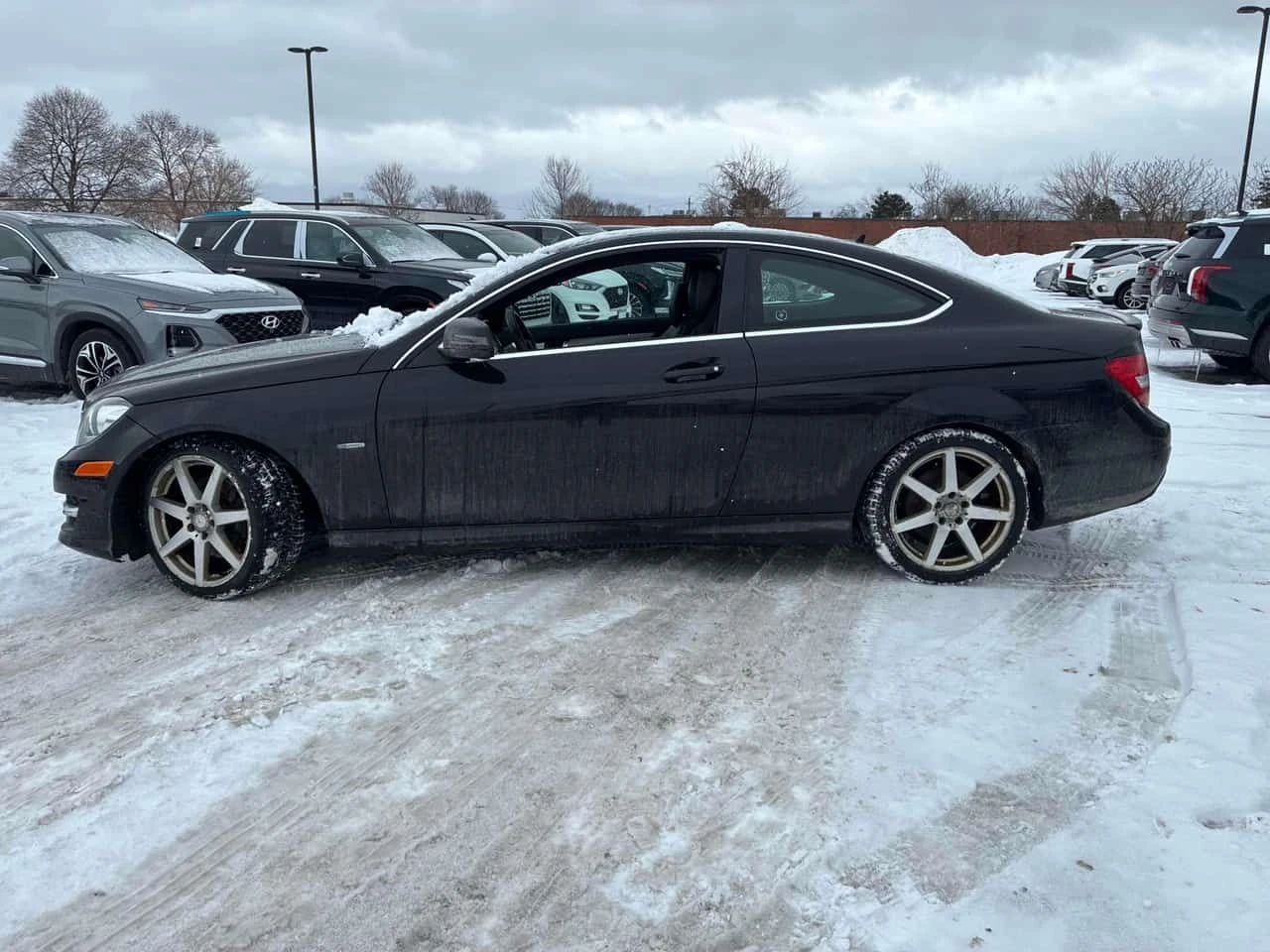 Mercedes-Benz C 350 * CARFAX * ПАНОРАМА * KEYLESS * ПОДГРЕВИ, снимка 2 - Автомобили и джипове - 53971668