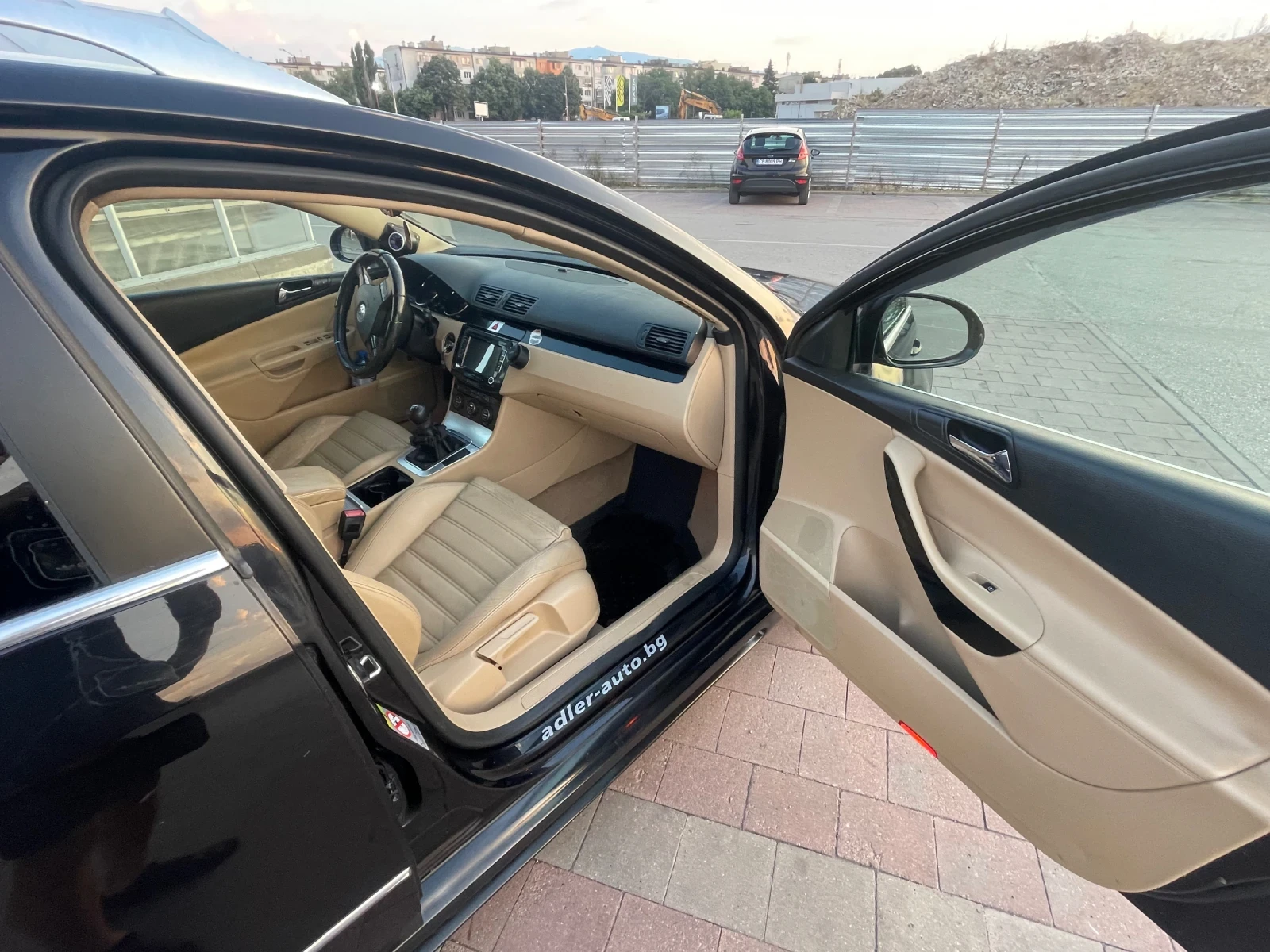 VW Passat, снимка 7 - Автомобили и джипове - 54113945