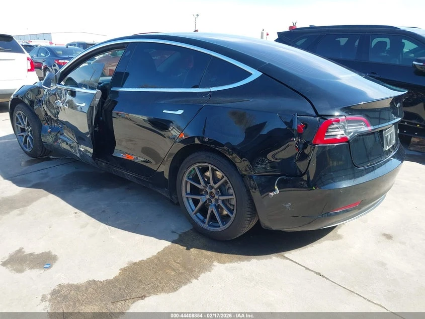 Tesla Model 3 Long Range/Performance, снимка 3 - Автомобили и джипове - 54419071