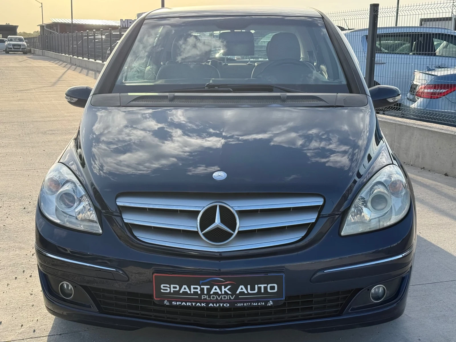 Mercedes-Benz B 200 CDI* 2010г* АВТОМАТИК* Топ Състояние* Сервизна Ист, снимка 2 - Автомобили и джипове - 54512789
