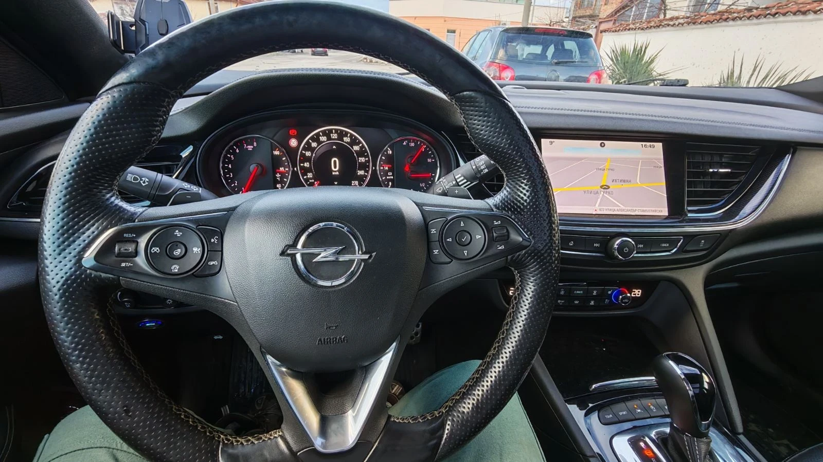 Opel Insignia, снимка 4 - Автомобили и джипове - 55098986