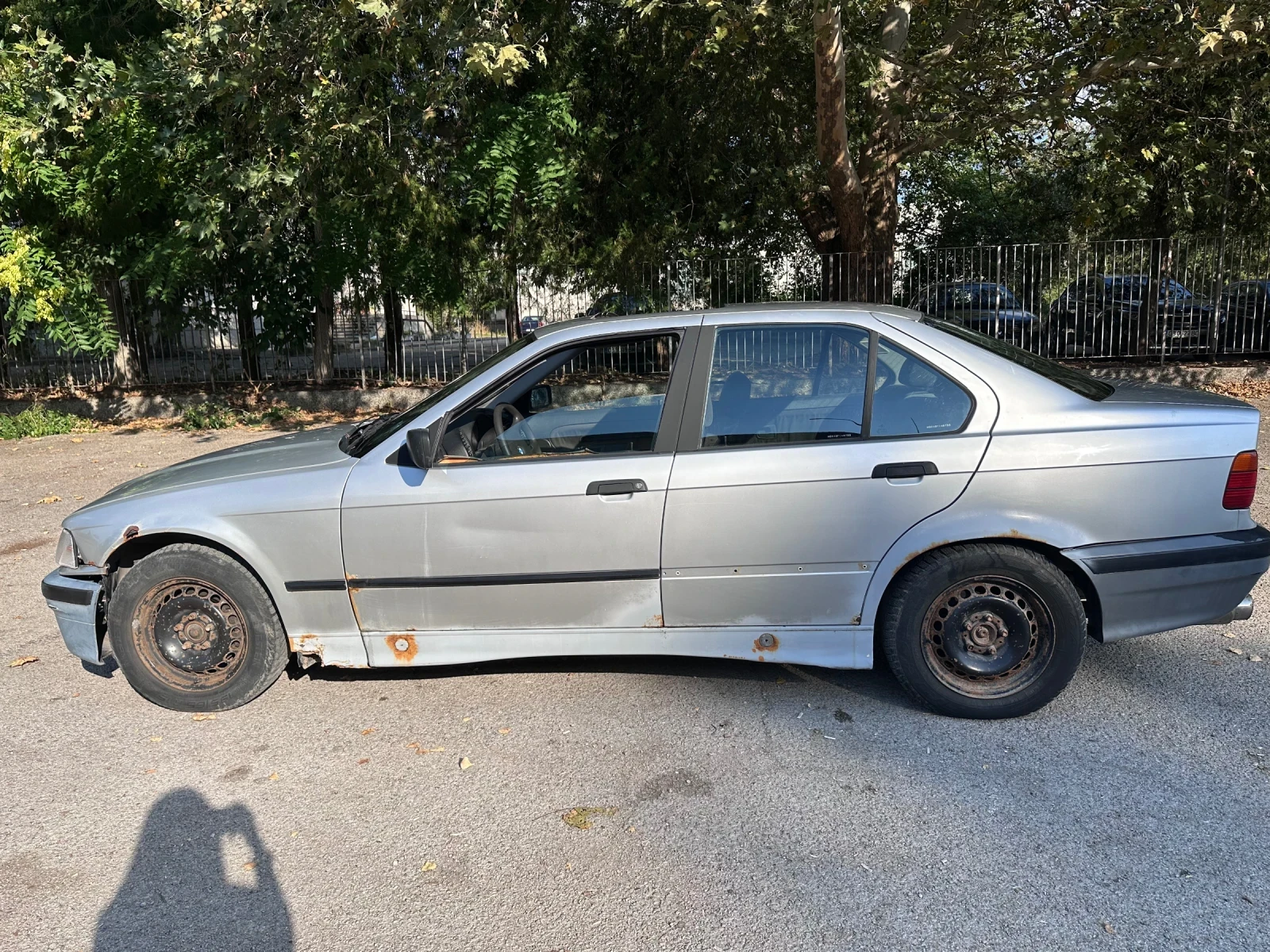 BMW 320, снимка 4 - Автомобили и джипове - 55597452