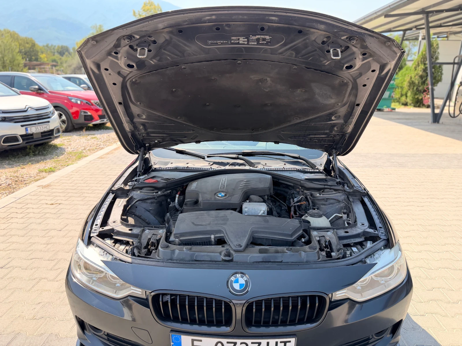 BMW 320 2.0i, снимка 7 - Автомобили и джипове - 55902059