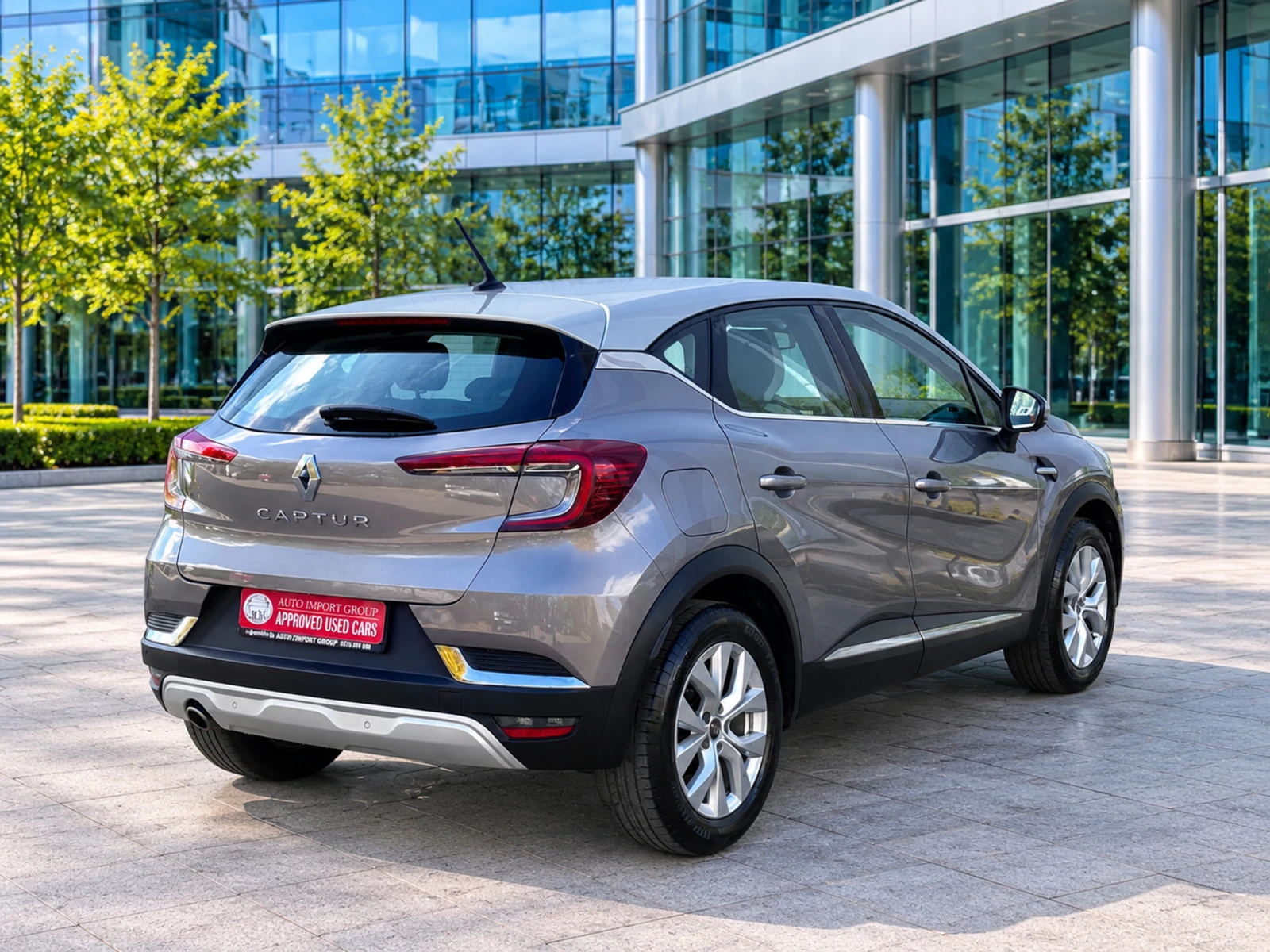 Renault Captur 1.0 TCE Intens, снимка 4 - Автомобили и джипове - 56655843