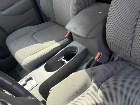 Nissan Frontier * 4WD Crew Cab LWB Auto SV * 2 КЛЮЧА* KEYLESS* , снимка 9