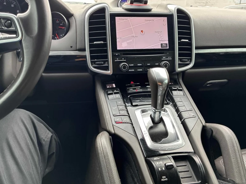 Porsche Cayenne  * CARFAX * ФИНАНСИРАНЕ* КЛИП, снимка 9 - Автомобили и джипове - 53043081