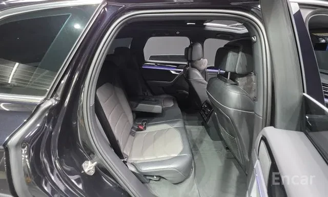 VW Touareg 3.0TDI * R LINE * ОБДУХВАНЕ * HEAD UP * ПАНОРАМА *, снимка 12 - Автомобили и джипове - 55571857