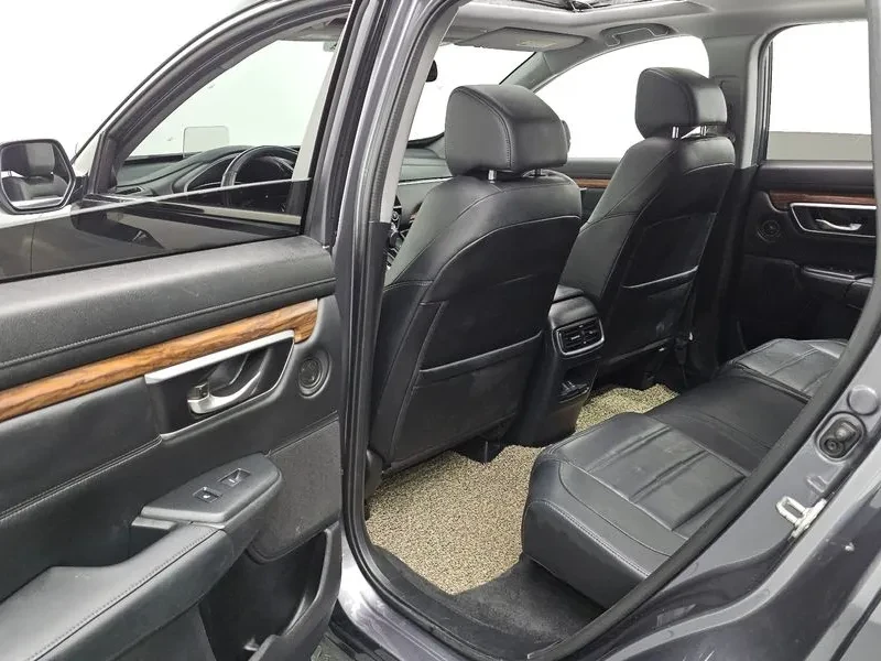 Honda Cr-v 1.5T 4WD, снимка 15 - Автомобили и джипове - 55796307