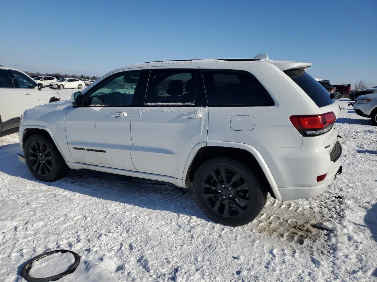 Jeep Grand cherokee LAREDO 2017 - изображение 2