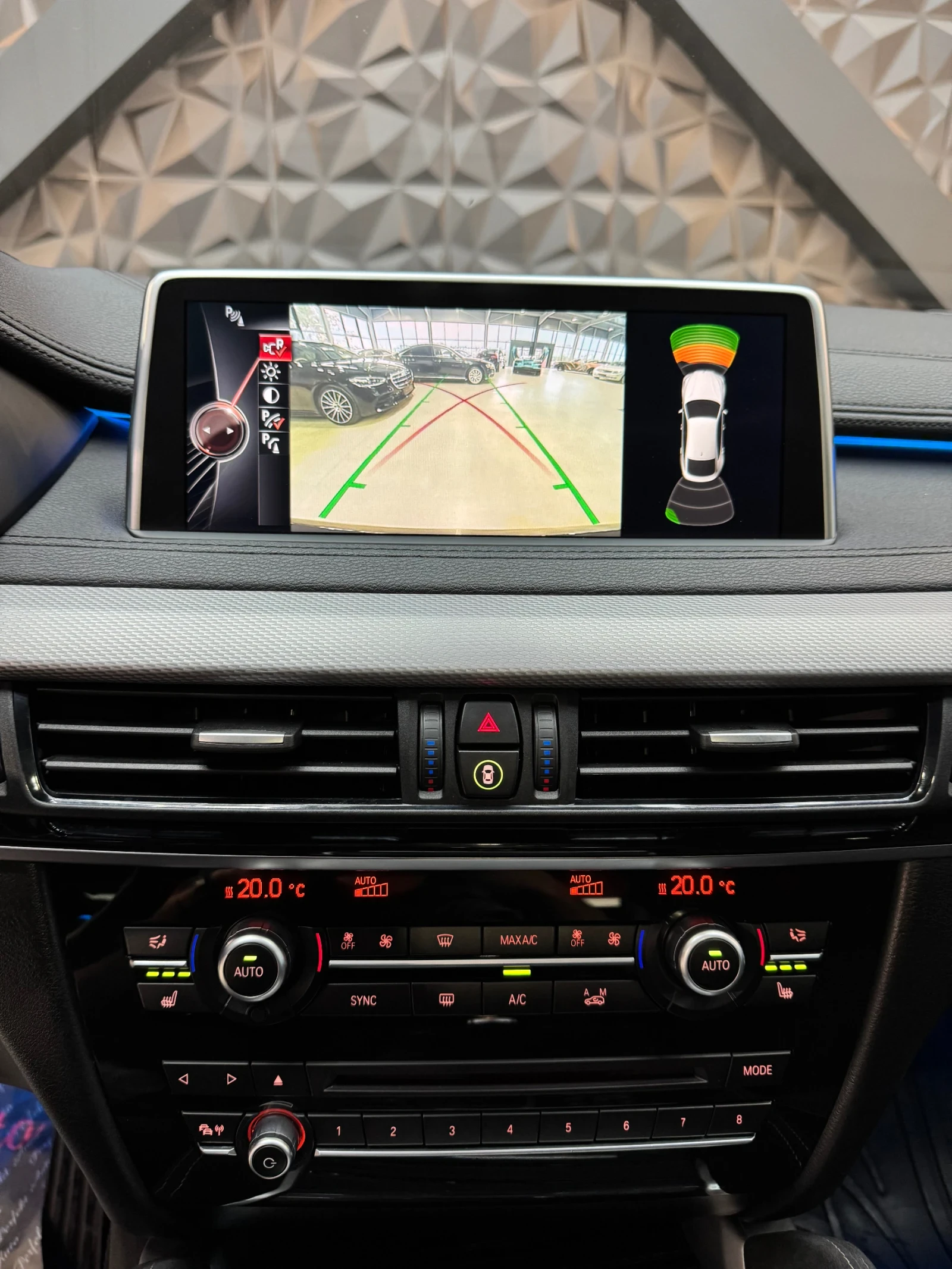 BMW X6 M50d xDrive * HARMAN/KARDON * M PACKET * Шибедах * - изображение 9