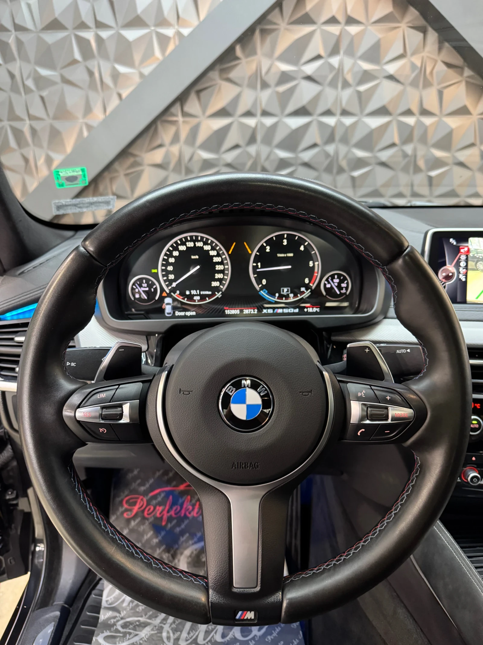 BMW X6 M50d xDrive * HARMAN/KARDON * M PACKET * Шибедах * - изображение 10