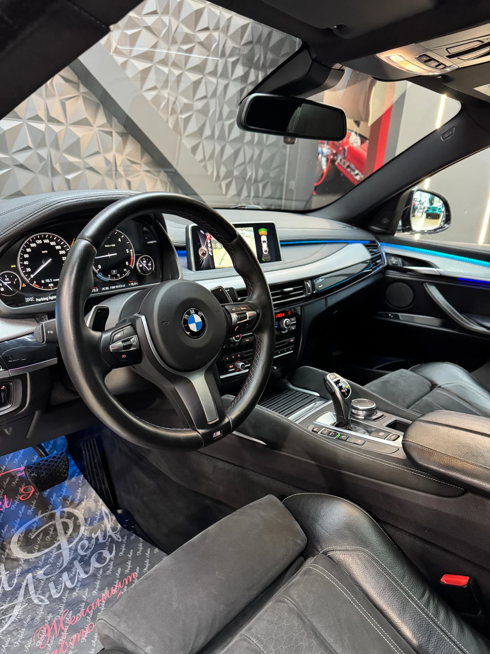 BMW X6 M50d xDrive * HARMAN/KARDON * M PACKET * Шибедах * - изображение 7