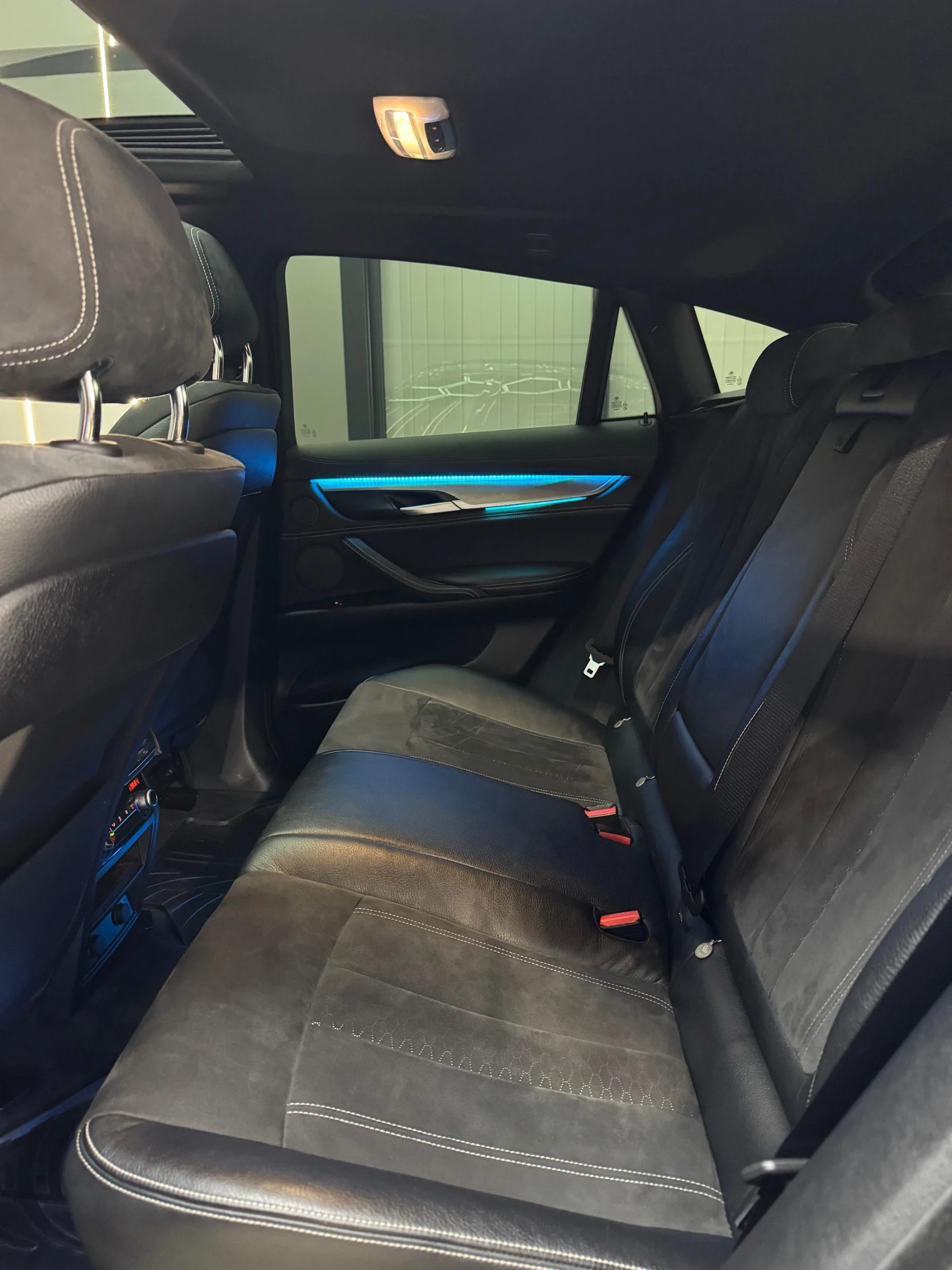 BMW X6 M50d xDrive * HARMAN/KARDON * M PACKET * Шибедах * - изображение 5