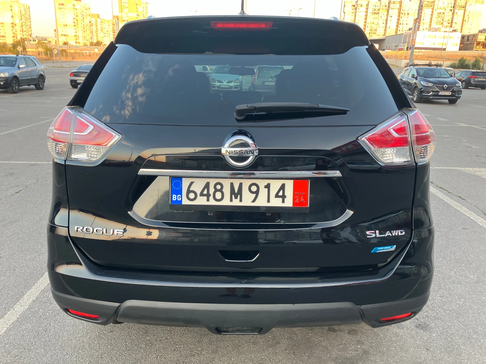 Nissan Rogue 2.5 SL AWD - изображение 4