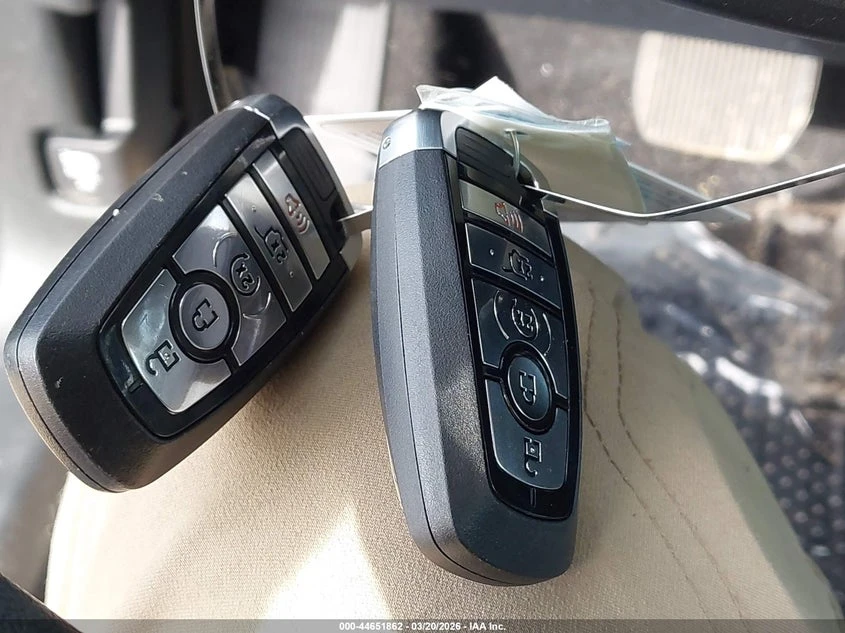 Ford Explorer 2.3l Xlt, снимка 10 - Автомобили и джипове - 54318526