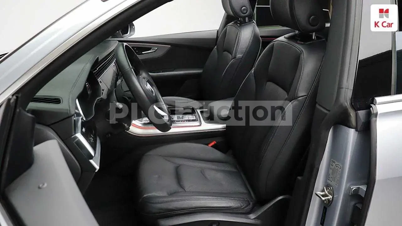 Audi Q8 45TDI QUATTRO| ШИБИ| 360CAM| ОБДУХ| вкл.ТЕХНОТЕСТ, снимка 5 - Автомобили и джипове - 54593762