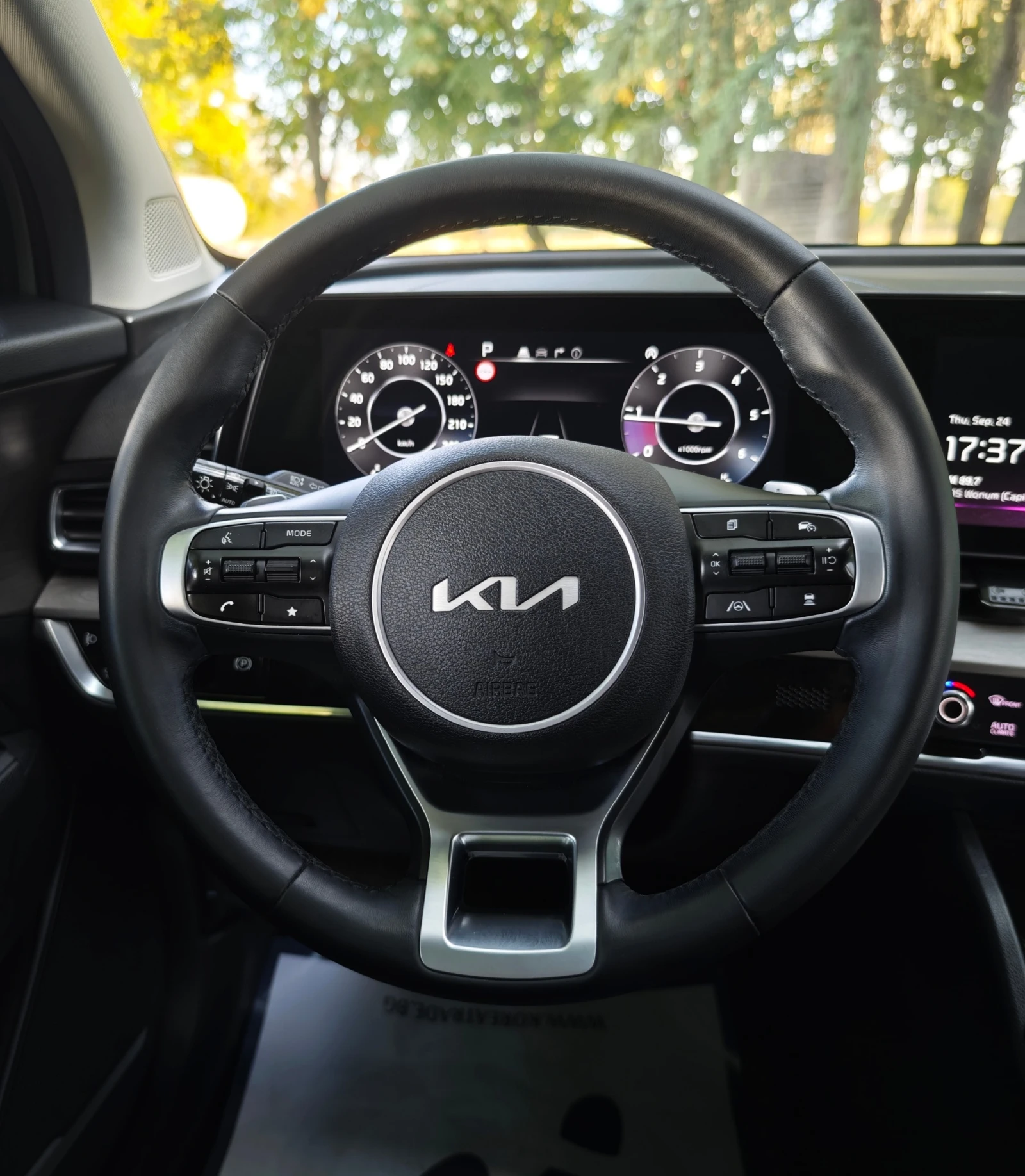 Kia Sportage 2.0 , снимка 10 - Автомобили и джипове - 56194644