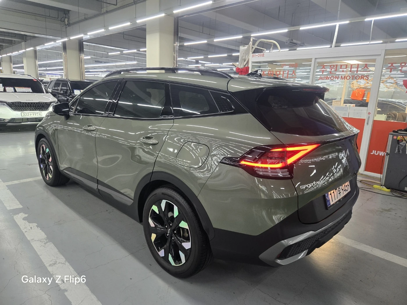 Kia Sportage 2.0 CRDI - OЧАКВАН ВНОС, снимка 6 - Автомобили и джипове - 54629927