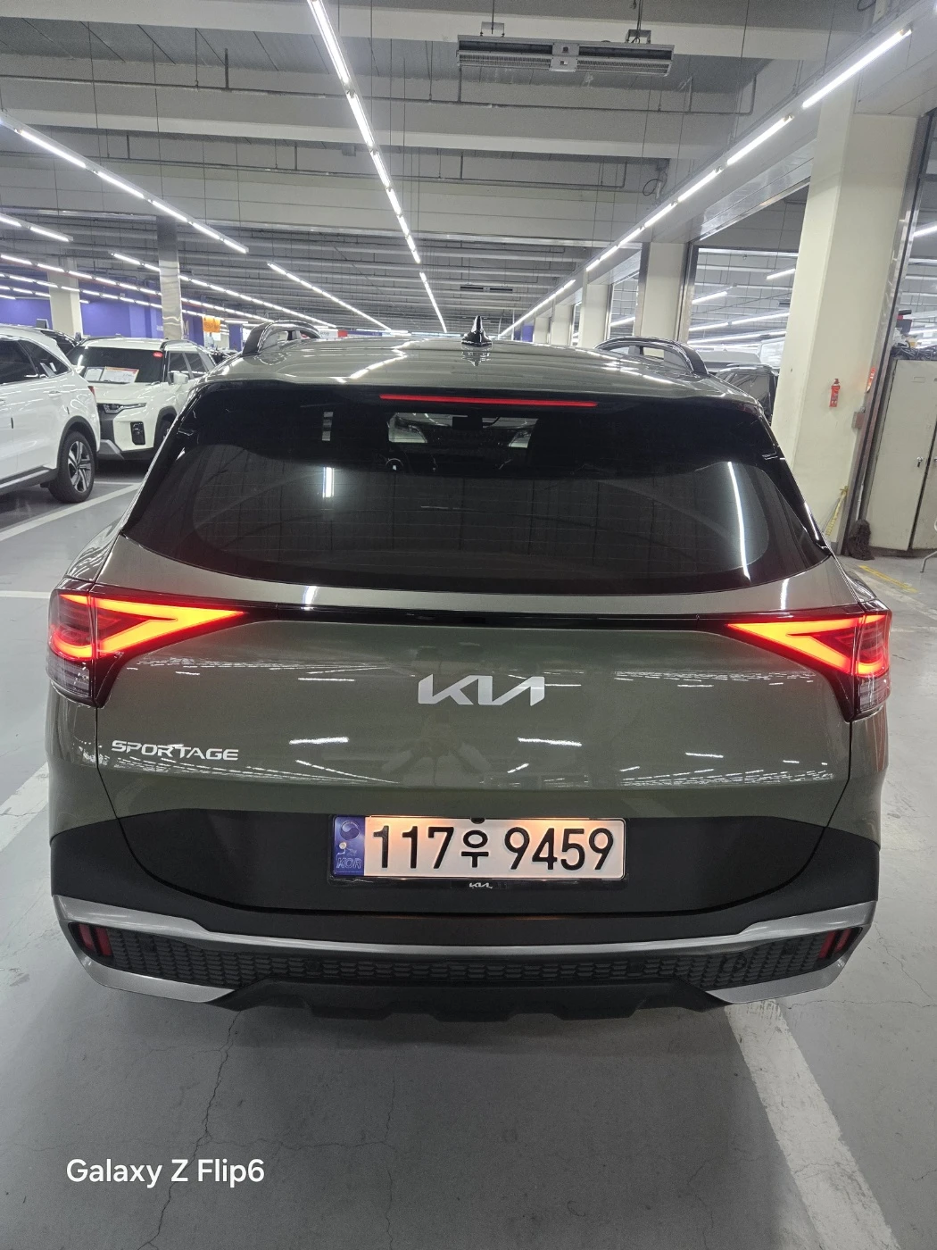 Kia Sportage 2.0 CRDI - OЧАКВАН ВНОС, снимка 5 - Автомобили и джипове - 54629927