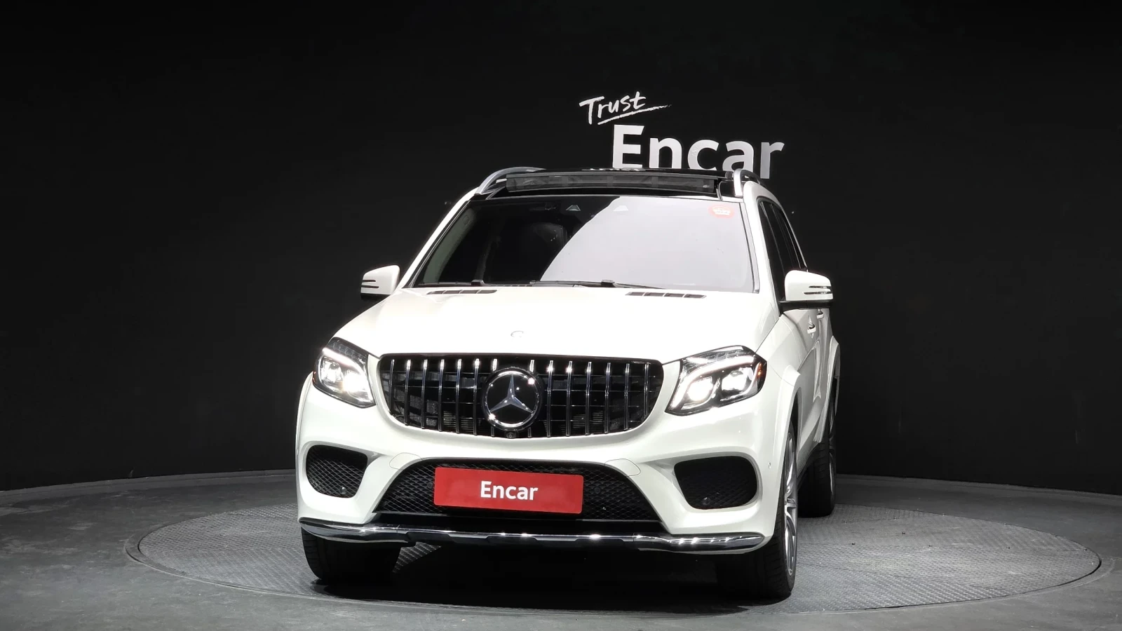 Mercedes-Benz GLS 500 4MATIC AMG PKG| 9G-TRONIC| HARMAN/KARDON| DESIGNO|, снимка 2 - Автомобили и джипове - 54778180
