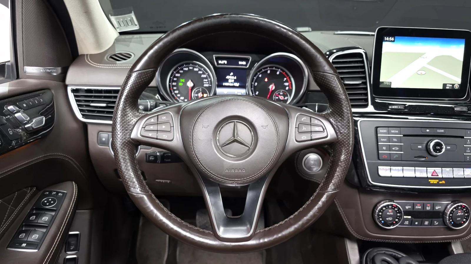 Mercedes-Benz GLS 500 4MATIC AMG PKG| 9G-TRONIC| HARMAN/KARDON| DESIGNO|, снимка 7 - Автомобили и джипове - 54778180
