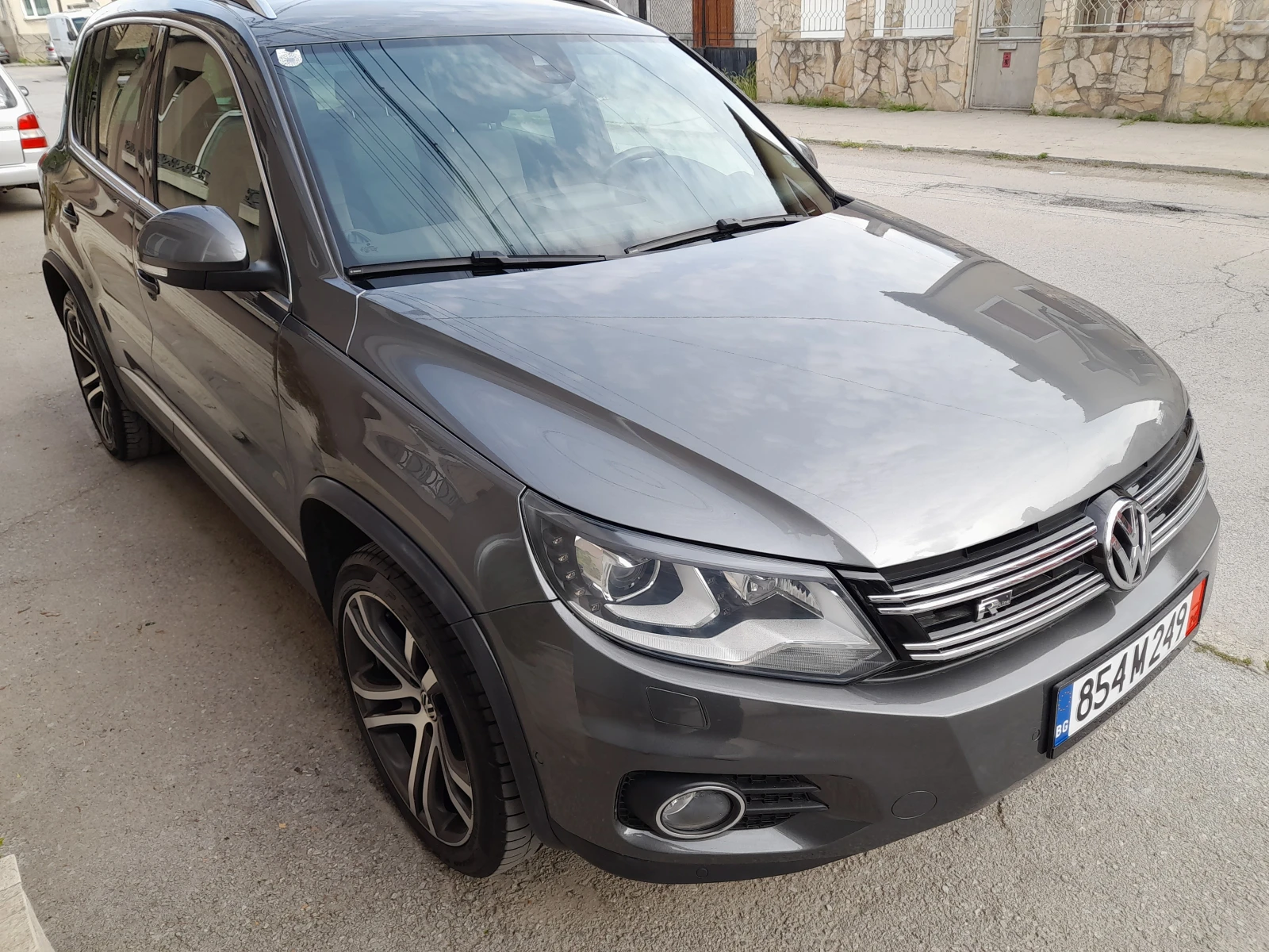 VW Tiguan 2.0TDi R-line ���� 4�4  | Mobile.bg � ����������� 3