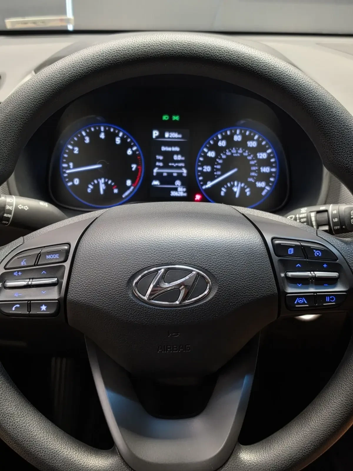 Hyundai Kona 2.0* FACELIFT* AWD* АВТОМАТ* KEYLESS* LINEASIST* , снимка 6 - Автомобили и джипове - 55208102