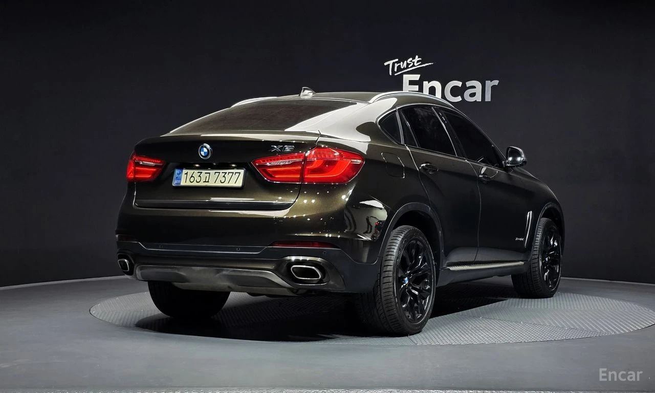 BMW X6 * ФИКСИРАНА ЦЕНА ДО БЪЛГАРИЯ * АВТОКРЕДИТ, снимка 2 - Автомобили и джипове - 55452386