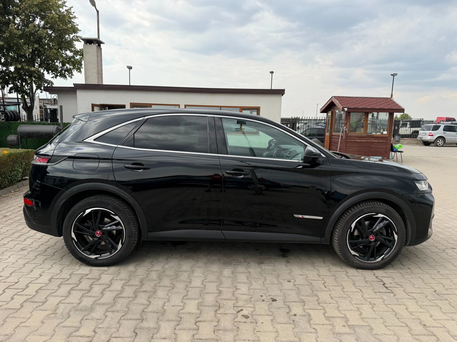 DS DS 7 Crossback 2.0HDI AVTOMAT/NAVI/KOJA/KAMERA EURO EURO 6, снимка 5 - Автомобили и джипове - 56166253