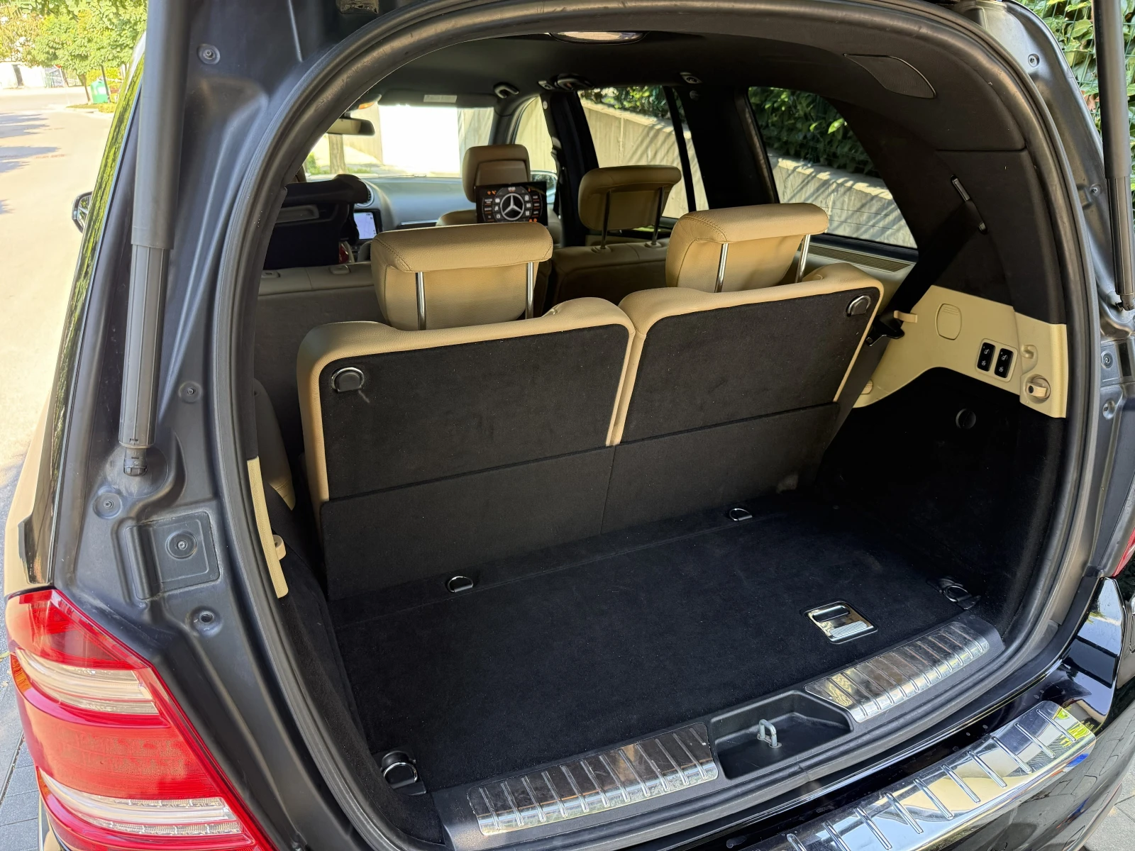 Mercedes-Benz GL 350 BlueEfficiency, снимка 13 - Автомобили и джипове - 56637897