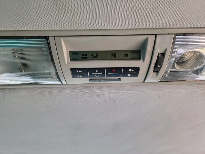 VW T5 1.9tdi 105 мултиван, снимка 15 - Бусове и автобуси - 52041981