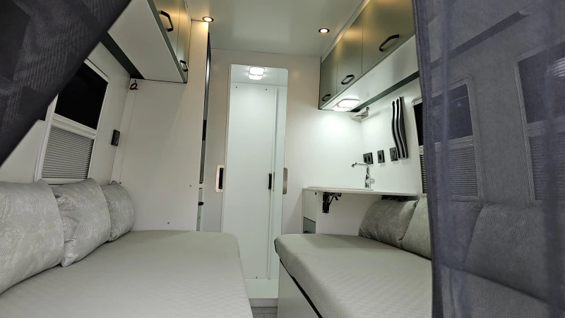 Кемпер Mercedes-Benz 4х4  , снимка 15 - Каравани и кемпери - 53500803