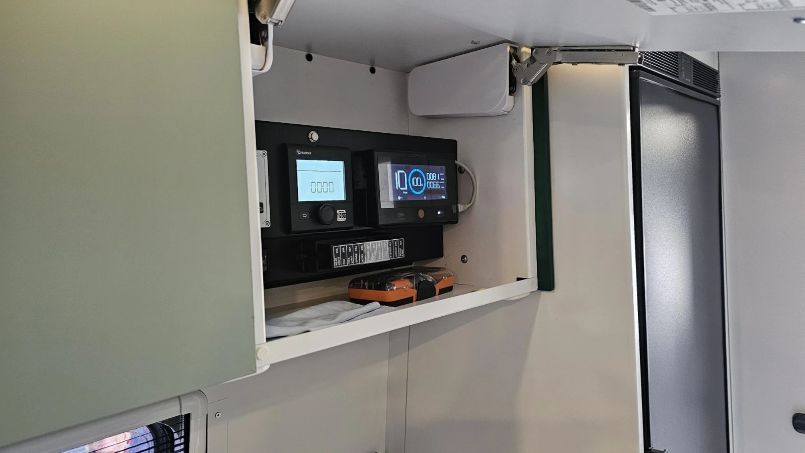 ������ Mercedes-Benz 4�4   | Mobile.bg � ����������� 14